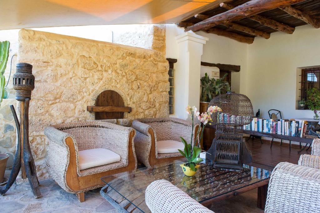 Agroturismo Xarc Санта-Еулалія-дель-Ріо Екстер'єр фото